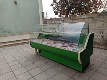 Soyuducu vitrinləri: Soyuducu vitrin – şüşəli, ön tərəfdən məhsul göstərimi üçün geniş — 5