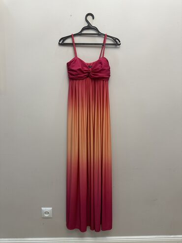 вечерние платья нежно розового цвета: Вечернее платье, Длинная модель, Без рукавов, S (EU 36), M (EU 38)