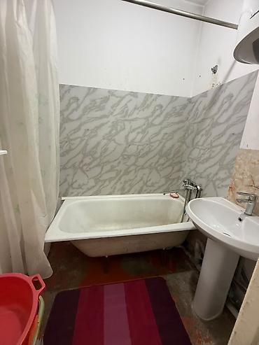 жк element: 2 комнаты, 50 м², Толойкон мкр., 105 серия, 4 этаж, Старый ремонт — 6