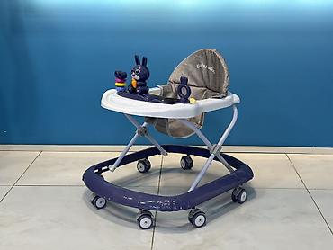 Uşaq gəzdirici “Babywalker” (oyuncaqlı masa ilə) - İki rəng variantı