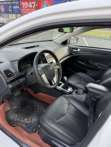 BYD: BYD E5: 2019 г., Электромобиль, Седан — 6