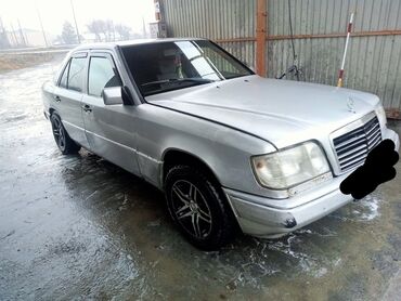 продаю или меняю мерс: Mercedes-Benz 260: 1993 г., 2.6 л, Механика, Бензин, Седан