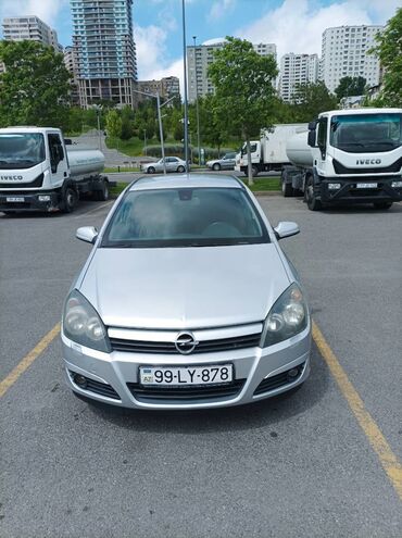 Opel: Opel Astra: 1.4 l | 2004 il 295000 km Hetçbek