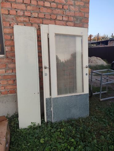 doors.kg двери бишкек, межкомнатные, бронированные двери. фото: Двери в частный дом, Дерево, Со стеклом, цвет - Бежевый