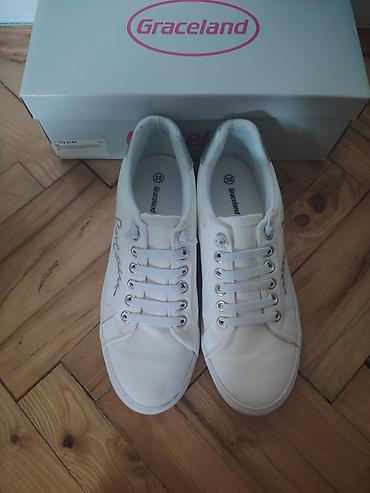 nike air max tn tiger: Graceland ženske patike, broj 38. ug 23,5 - Boja: bela - Materijal — 1