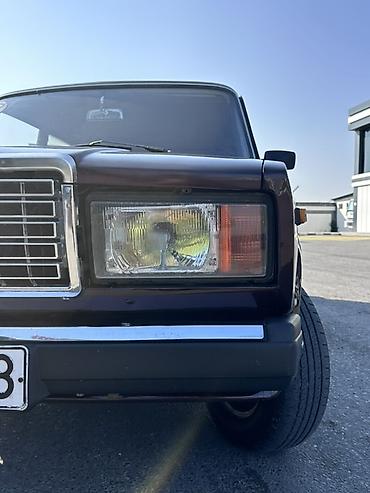 185 65 14 type 0: VAZ 2107, klassik sedan - Kuzov: tünd-bənövşəyi rəng, xrom ön — 1