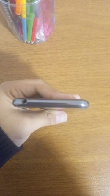 Honor: Honor 7C, 128 GB, rəng - Qara, Qırıq, Barmaq izi, İki sim kartlı lalafo.az -da Honor: Honor 7C, 128 GB, rəng - Qara, Qırıq, Barmaq izi, İki sim kartlı