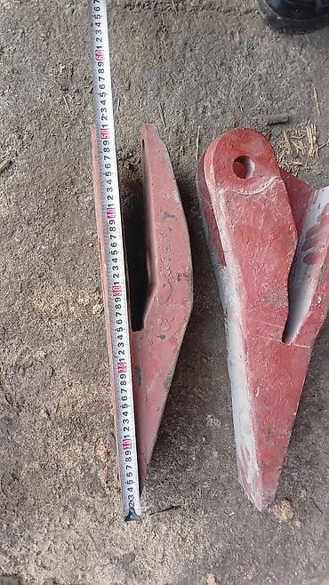 Запчасти для строительных машин: Коронка/зуб ковша экскаватора (напрессной/под штифт), комплект из 2 — 1