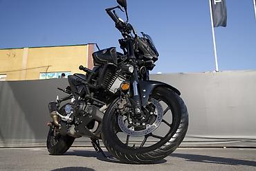 Мотоциклы: Naked Yamaha, 320 куб. см, Бензин, Взрослый, Б/у — 2