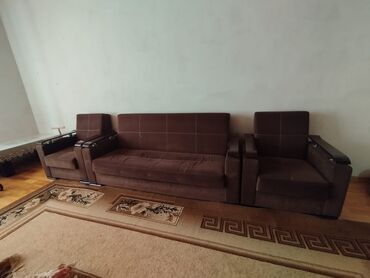 Televizorlar: Divan kreslo 150 azn acilir. Baza var. unvan Bine qes. 7313 Ayten🌛