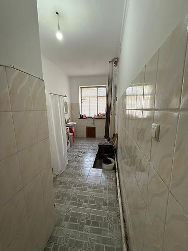 Долгосрочная аренда домов: 105 м², 4 комнаты, Забор, огорожен, Парковка — 8