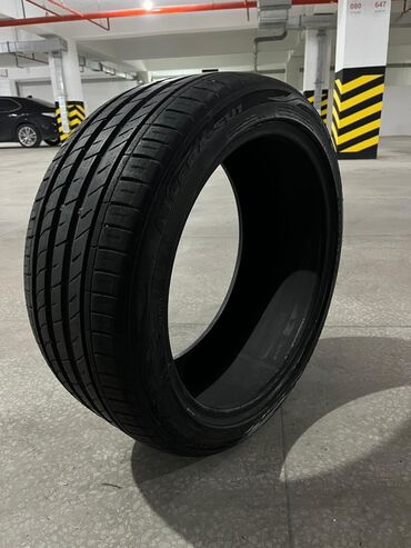 Təkərlər: Şin Roadstone 245 / 40 / R 18