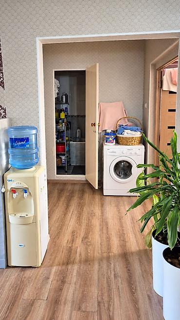 Квартиры: 2 комнаты, 56 м², 6 мкр 106 серия, 2 этаж, Старый ремонт — 6