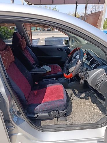 ветравик фит: Honda Fit: 2002 г., 1.3 л, Вариатор, Бензин, Хэтчбэк — 8