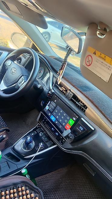 camry 1999: Toyota Corolla: 2018 г., 1.8 л, Вариатор, Гибрид, Седан — 4