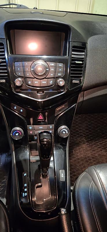chevrolet cruz disk: Chevrolet Cruze sedan – gümüşü rəng. Xüsusiyyətlər və detallar: - — 9