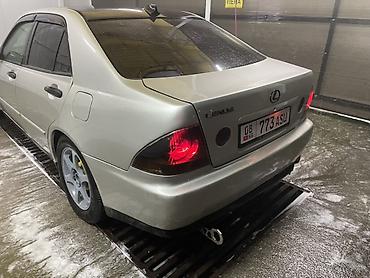 Lexus: Lexus IS: 2002 г., 2 л, Автомат, Бензин, Седан — 2