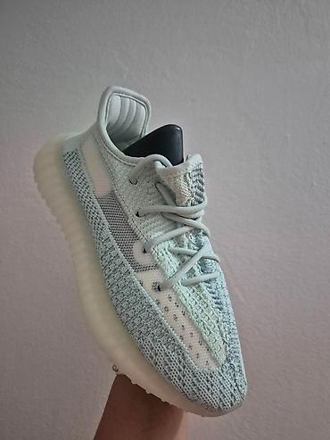 daniel klain: Yezzy lepo odradjene
Urezan boost u djonu
36-48
4000 din
SS🖤 — 1