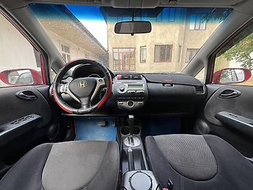 175 65 14r: Honda Jazz: 2006 г., 1.4 л, Автомат, Бензин, Хэтчбэк — 7