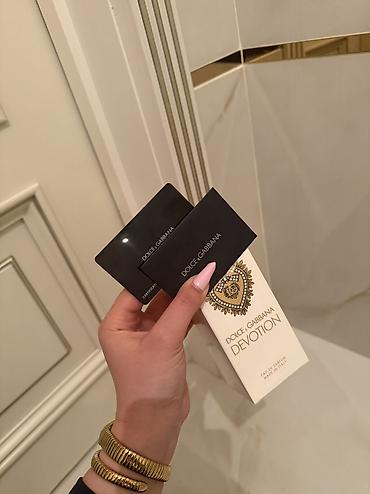 qızıl bilerzik: Dolce & Gabbana Devotion — Eau de Parfum - Brend: Dolce & — 1