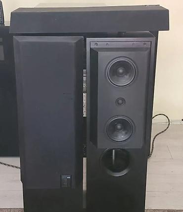 ovca sone: KEF 104/2 (predstavljen 1984. godine) je legendarni, vintage britanski — 4
