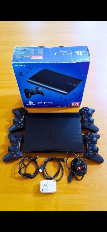 playstation islenmis: PLAYSTATİON 3 SUPER SLİM. 500GB YADDAŞ, KABELLƏRİ, 3ƏDƏD A CLASS VƏ