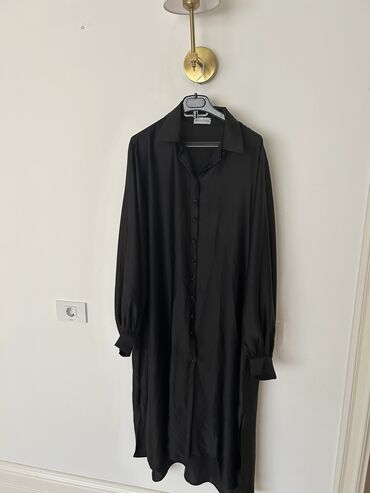 Dəstlər, kostyumlar: В связи с переездом в другую страну продам гардероб набором на размер — 15