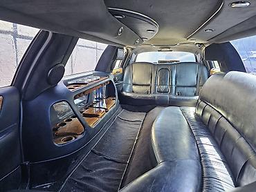 125: Lincoln Town Car: 2005 г., 4.6 л, Автомат, Бензин, Лимузин — 4