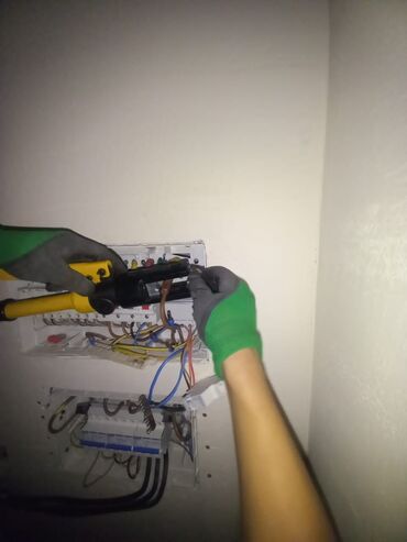 Электрики, электромонтажники: Электрик. Больше 6 лет опыта — 16