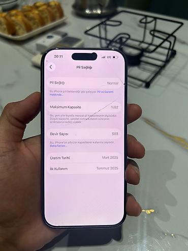 92: IPhone 16 Pro, 128 GB, Desert Titanium — 5