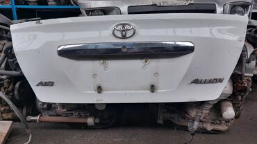 Крышки багажника и комплектующие: Крышка багажника Toyota, 2005 г., Б/у, Оригинал