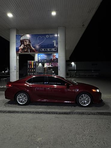 Toyota: Toyota Camry: 2018 г., 2.5 л, Вариатор, Гибрид, Седан — 2