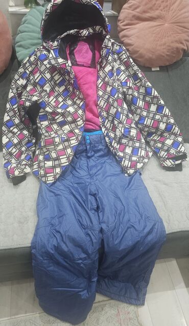 Ski jakne: Dečiji ski komplet – jakna i Abercrombie & Fitch ženska kratka — 1