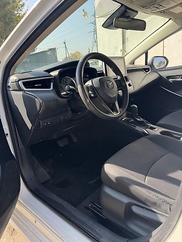 Toyota: Toyota Corolla: 2022 г., 1.8 л, Вариатор, Гибрид, Седан — 10