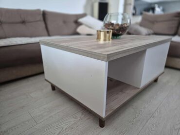 Stolovi: Klub sto sa skrivenim odlaganjem - Materijal: oplemenjena iverica — 4