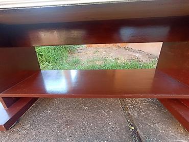 Furniture: Drveni klub-sto sa slike, širine 56 cm dužine 120 cm visine 50 — 9