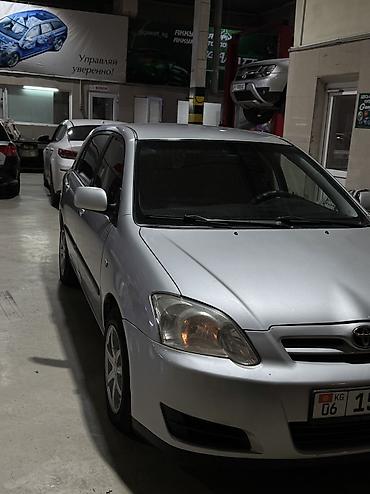 Toyota Corolla: 2003 г., 1.8 л, Автомат, Бензин, Хэтчбэк