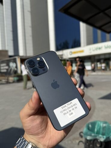 аирподс 3: IPhone 13 Pro, Б/у, 256 ГБ, Graphite, Зарядное устройство, Защитное стекло, Чехол, 88 %