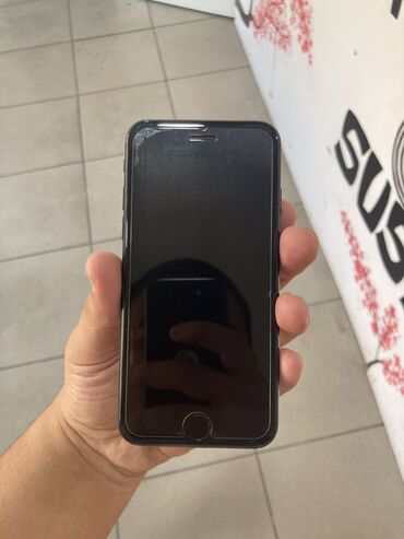 батарейка на айфон: IPhone 7, Колдонулган, 128 ГБ, Jet Black, 100 %