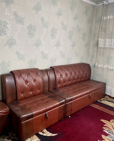 Дивандар: Бурчтук диван, түсү - Күрөң, Колдонулган