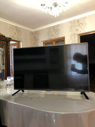 продаю телевизор б у: Продаю телевизор LGA б/у, d=82 см тип экрана OLED разрешения 4K