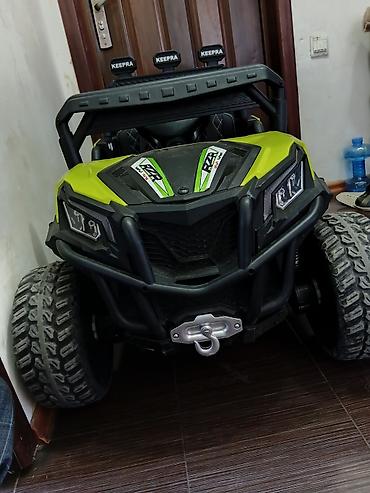 Uşaq dünyası: Uşaqlar üçün elektrikli off-road tipli minik maşını (UTV/RZR — 4