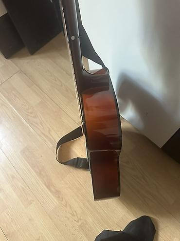 zeng ucun gitara: Klassik akustik gitara – Midex - Brend/model: Midex (etiket “Made in — 2