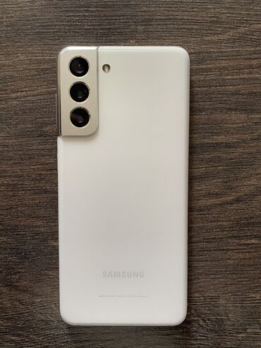 телефон г ош: Samsung Galaxy S21 5G, Новый, 256 ГБ, цвет - Белый, 1 SIM