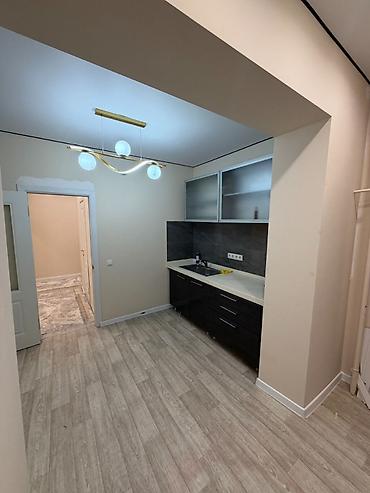 абдурахманова: 1 комната, 41 м², Дордой рынок / базар Элитка, 1 этаж, Евроремонт — 8