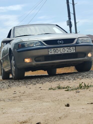 опел зафира б: Opel Vectra: 1.8 l | 1996 il 50000 km Sedan