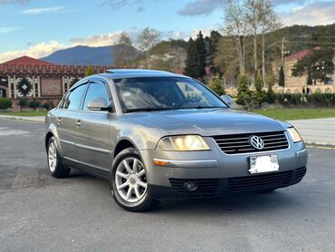 Volkswagen: Volkswagen Passat: 1.8 l | 2004 il Sedan