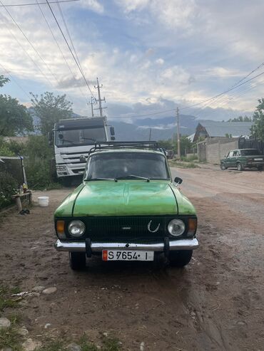 киргизия авто из кореи: ИЖ-2715 
Год 1988 
Свет Зеленый