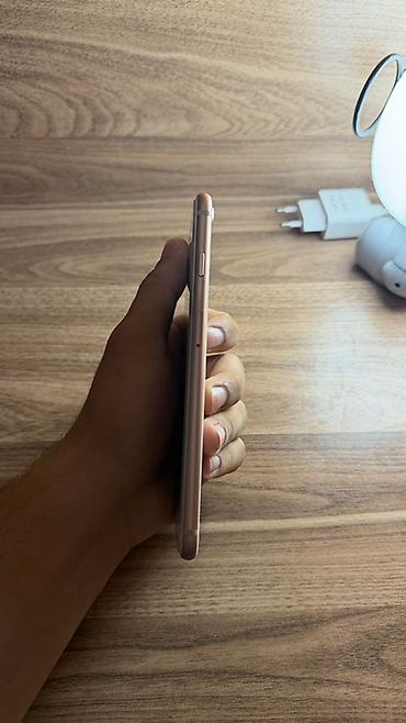 6 plus ekran: IPhone 8 Plus, Qızılı, Simsiz şarj — 4
