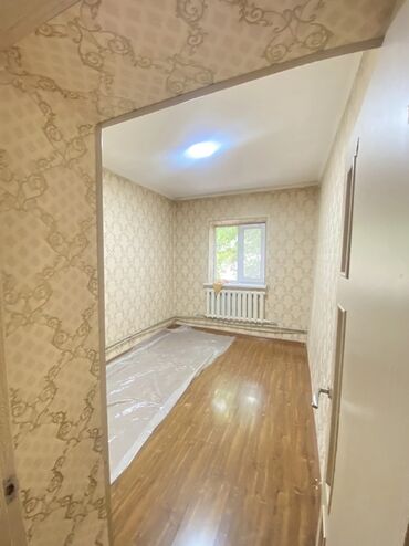 Долгосрочная аренда домов: 50 м², 2 комнаты, Теплый пол, Бронированные двери, Забор, огорожен